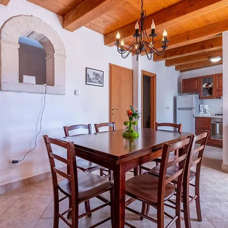 Gorgeous In With Wifi Apartment