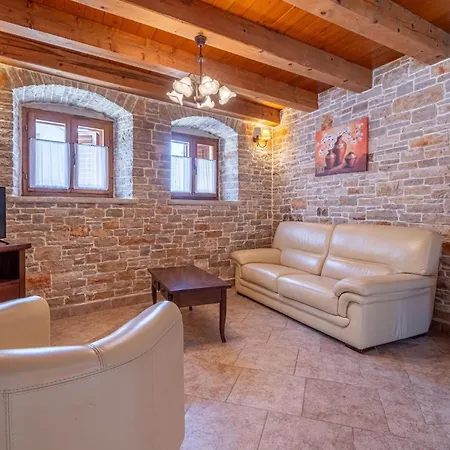 Gorgeous In With Wifi Apartment Pazin